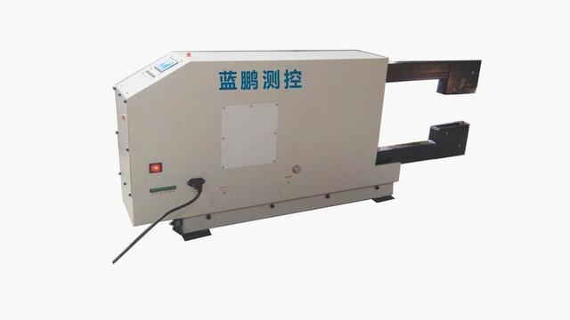 激光測(cè)厚系統(tǒng)對(duì)蜜胺紙板的在線(xiàn)檢測(cè)