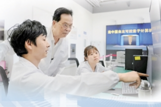 中國科學(xué)院院士、中國科學(xué)技術(shù)大學(xué)教授郭光燦： 四十余載追尋量子之光